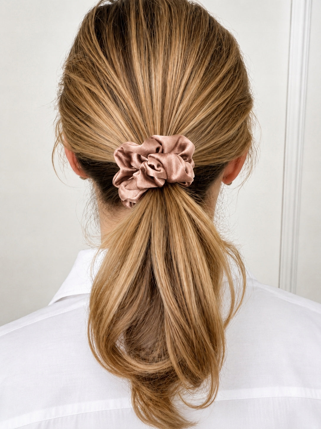 Jedwabna gumka do włosów 100% JEDWAB scrunchie Sandalwood MINI Meravil