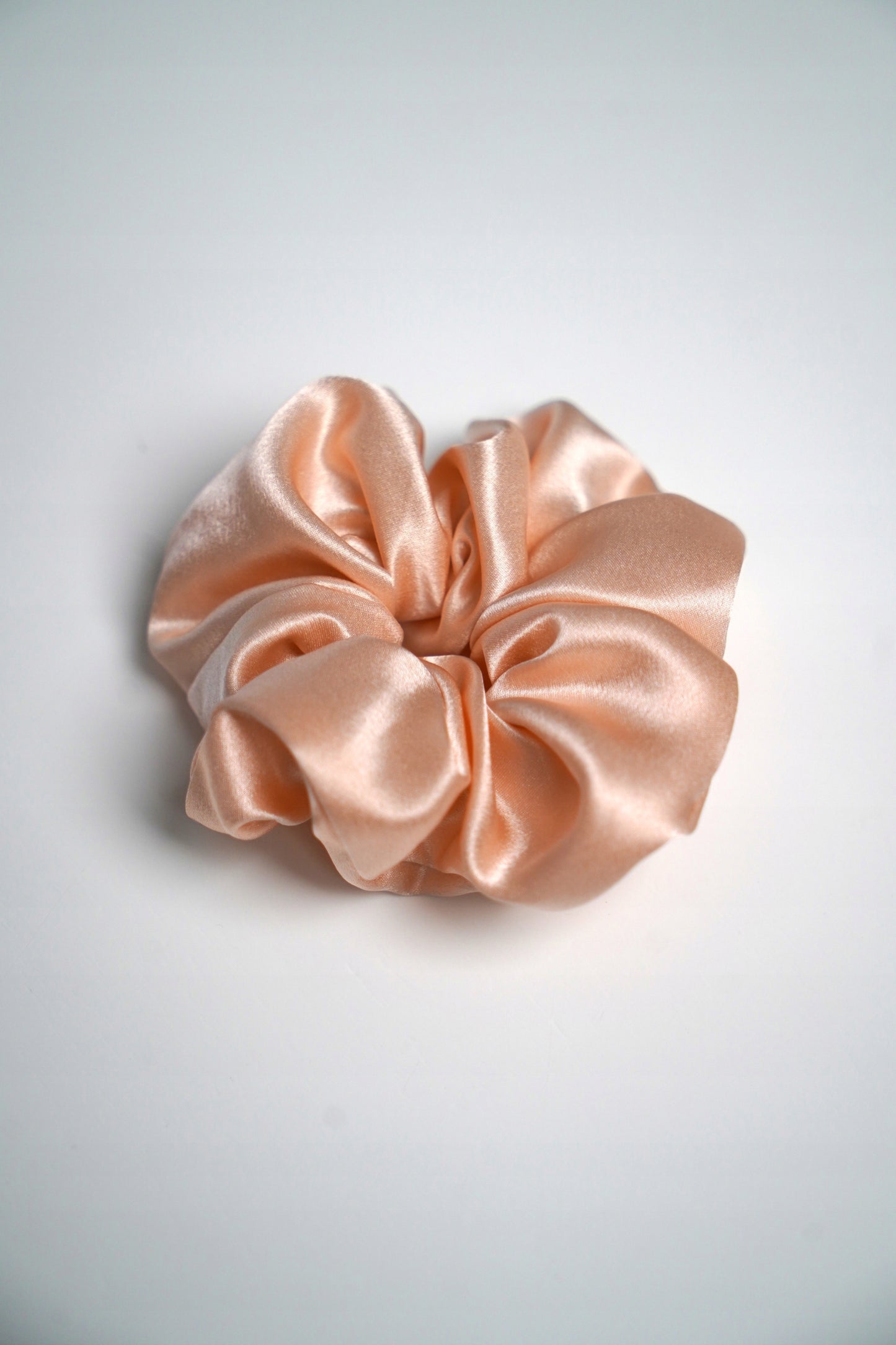 JEDWABNA GUMKA DO WŁOSÓW 100% JEDWAB 22 momme SCRUNCHIE BRZOSKWINIOWY r. M