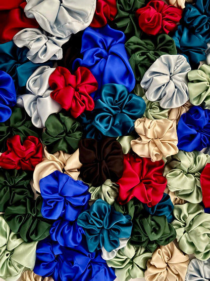 Jedwabna gumka do włosów z uszkami - czerwone wino