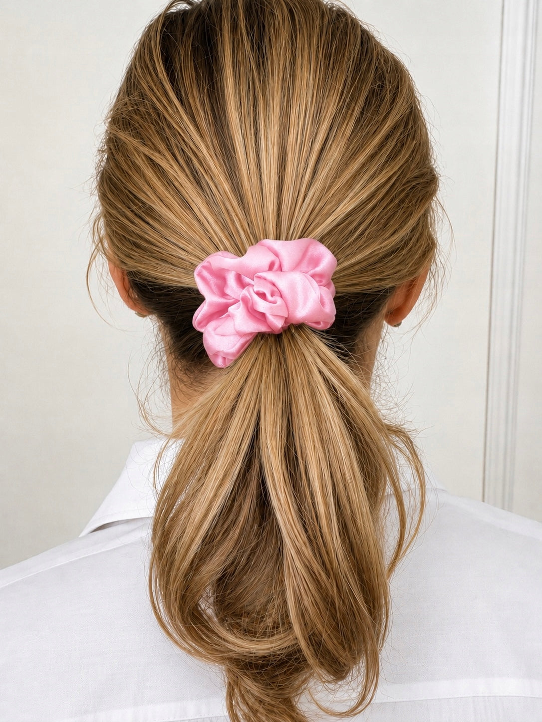 Jedwabna gumka do włosów 100% JEDWAB scrunchie Jasny róż MINI Meravil
